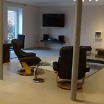 Gaestezimmer & בית הארחה 4*
