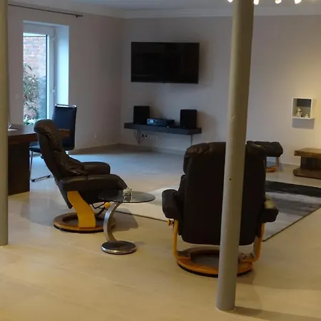 Gaestezimmer & Pensión 4*