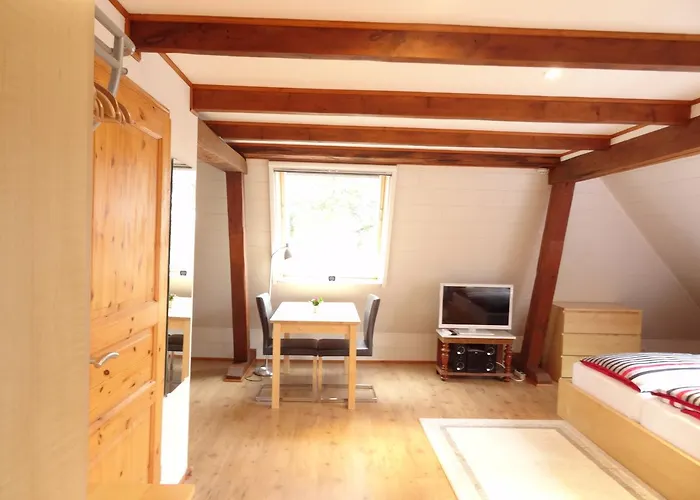 בית הארחה Gaestezimmer & 4*